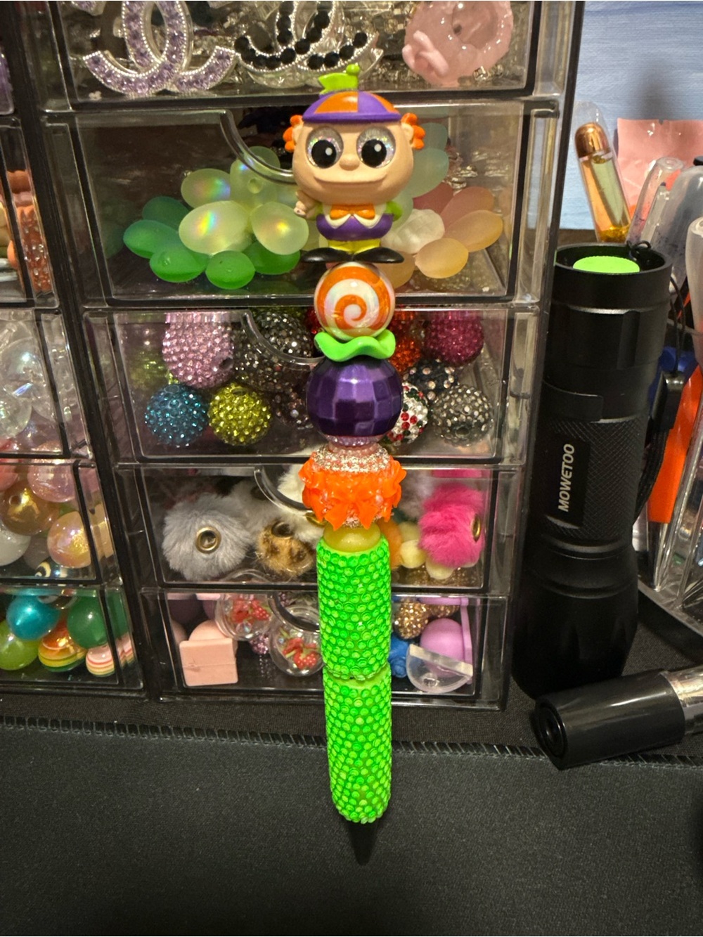 Halloween Tweedledee on a neon green pen
